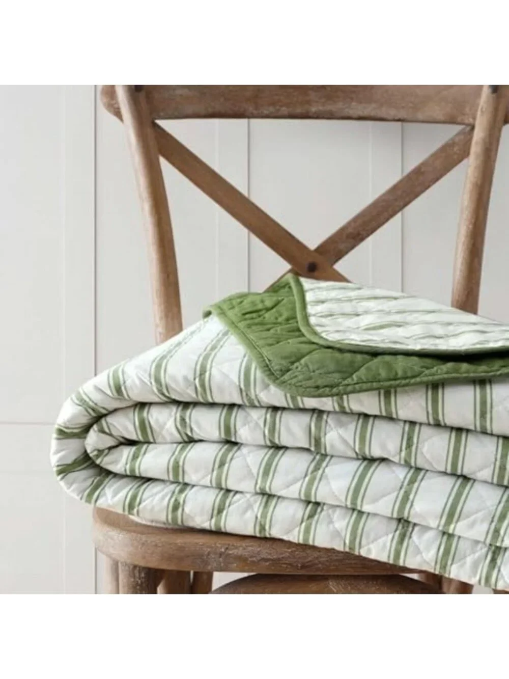 Lightweight King Quilt Set - 3-Piece Bedding Set for Cozy Home Decor